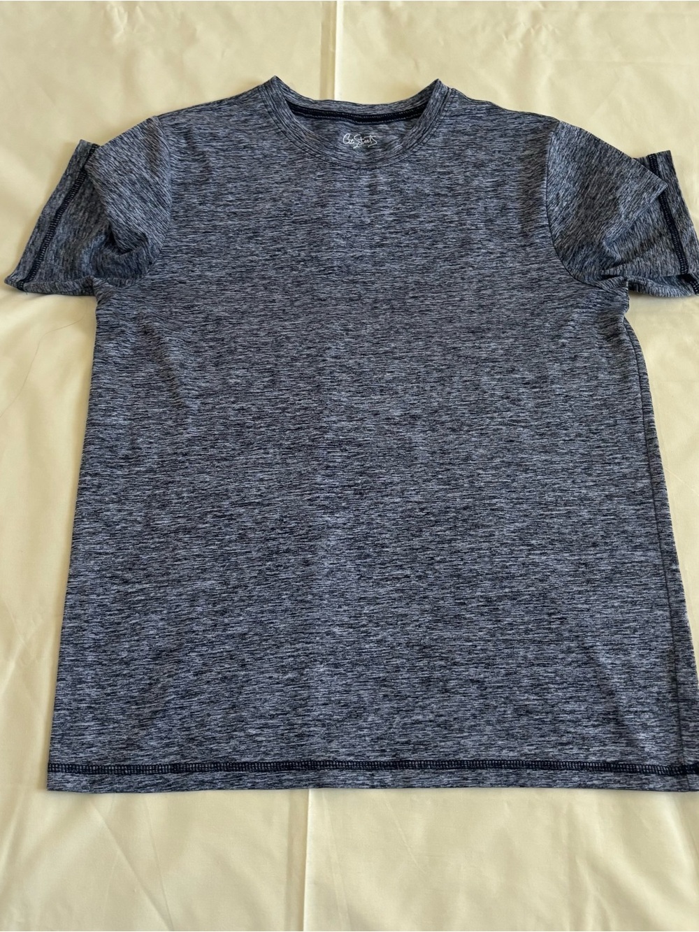 City Streets Men’s Gray& Black Athletic Tee